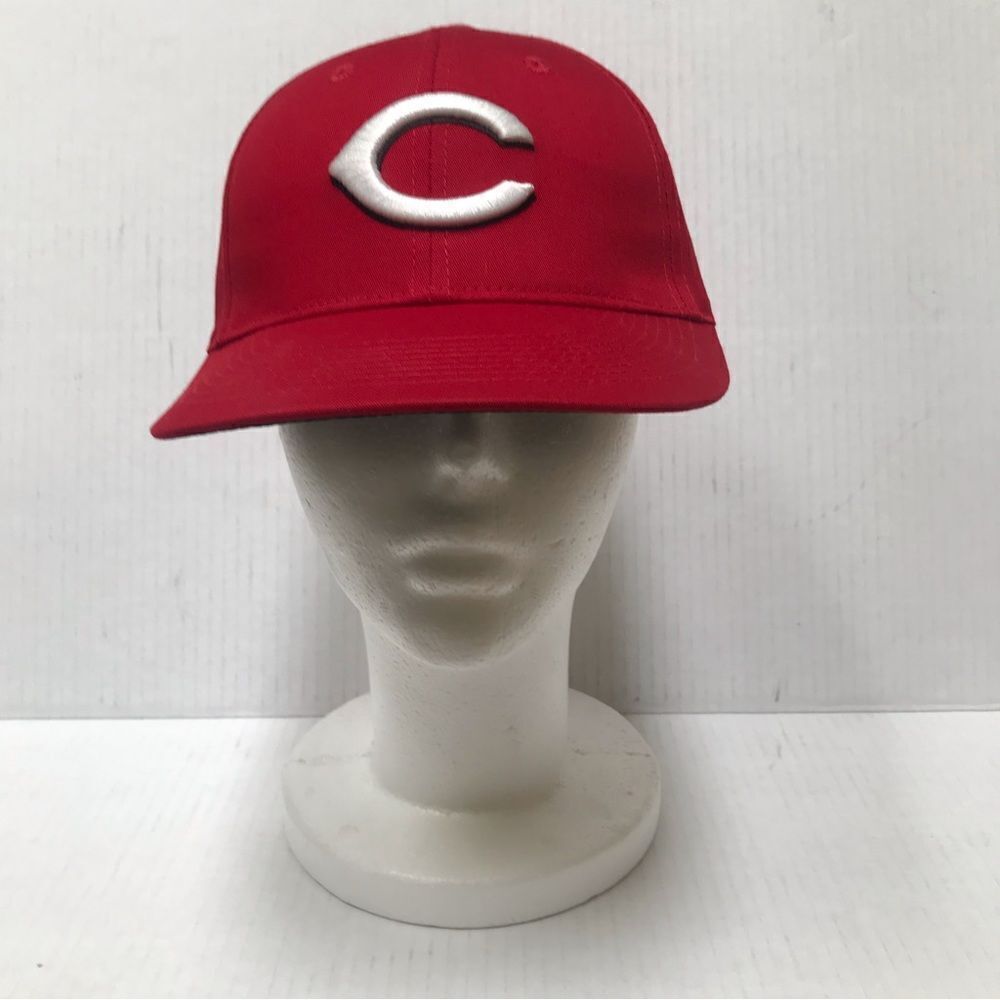 TEAM MLB–OC Sports Cincinnati Reds hook & loop baseball cap OS